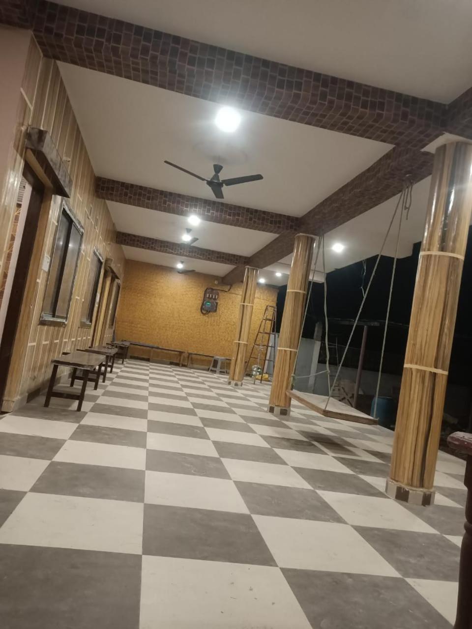 Dhanwār Radhe Krishna Villa מראה חיצוני תמונה